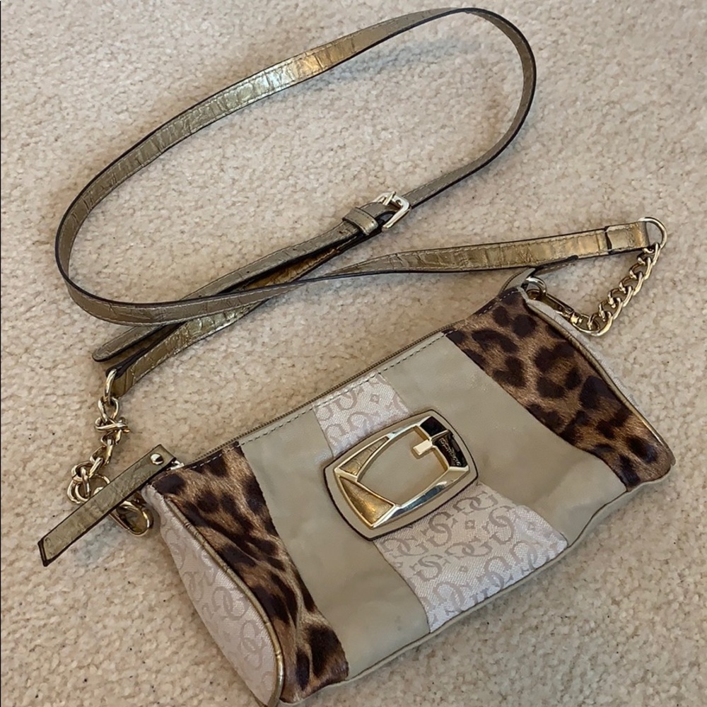 GUESS crossbody purse